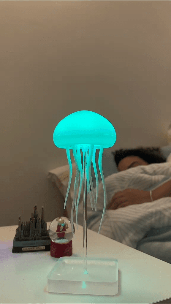 Magical Jellyfish Lamp – A Soothing Feeling For Your Room - GlowAqua